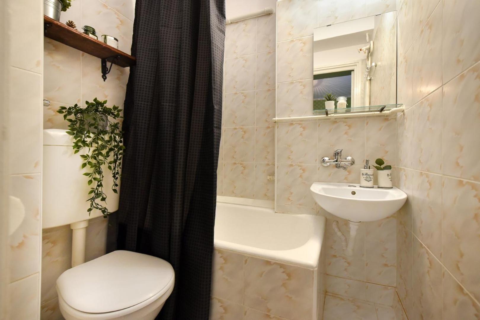 Chic Accommodation With Breathtaking Views Over Calea Victoriei - Your Central Heaven Boekarest Buitenkant foto