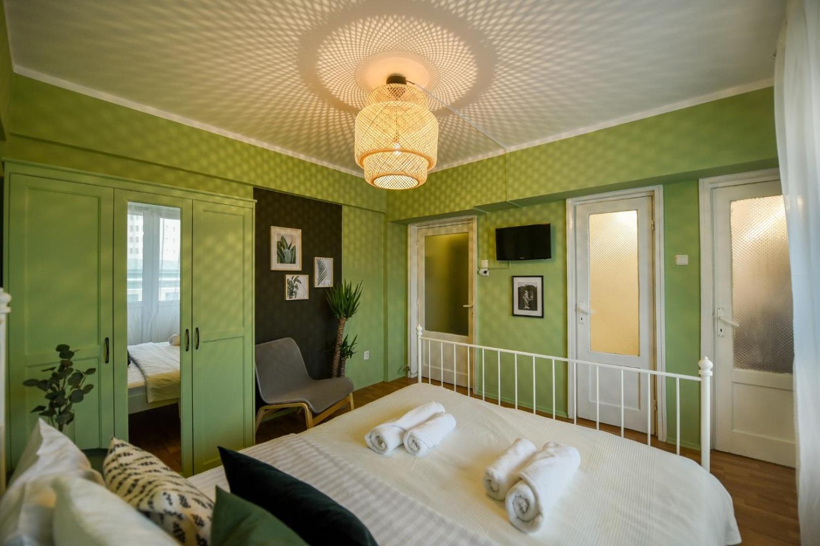 Chic Accommodation With Breathtaking Views Over Calea Victoriei - Your Central Heaven Boekarest Buitenkant foto