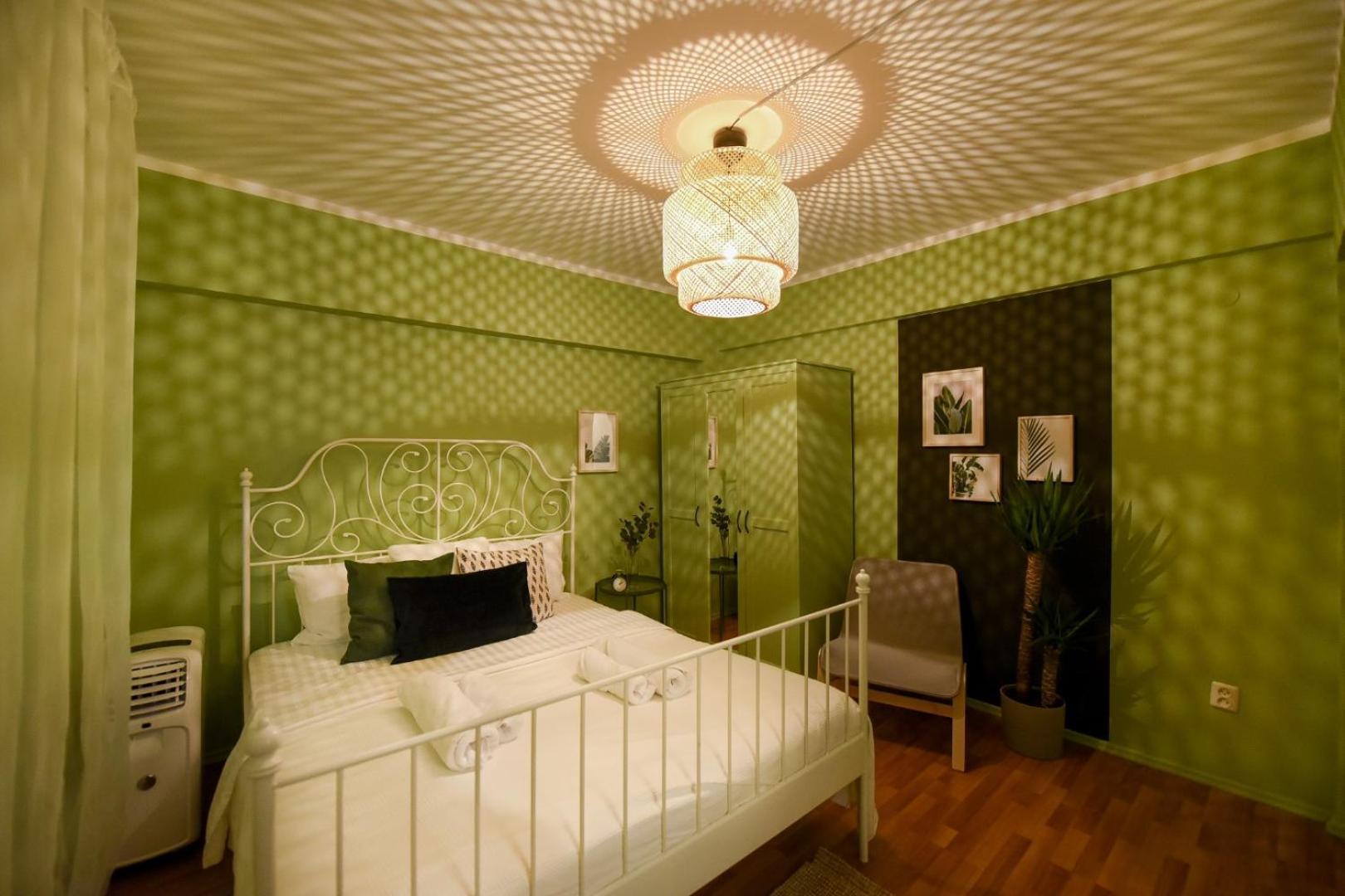 Chic Accommodation With Breathtaking Views Over Calea Victoriei - Your Central Heaven Boekarest Kamer foto